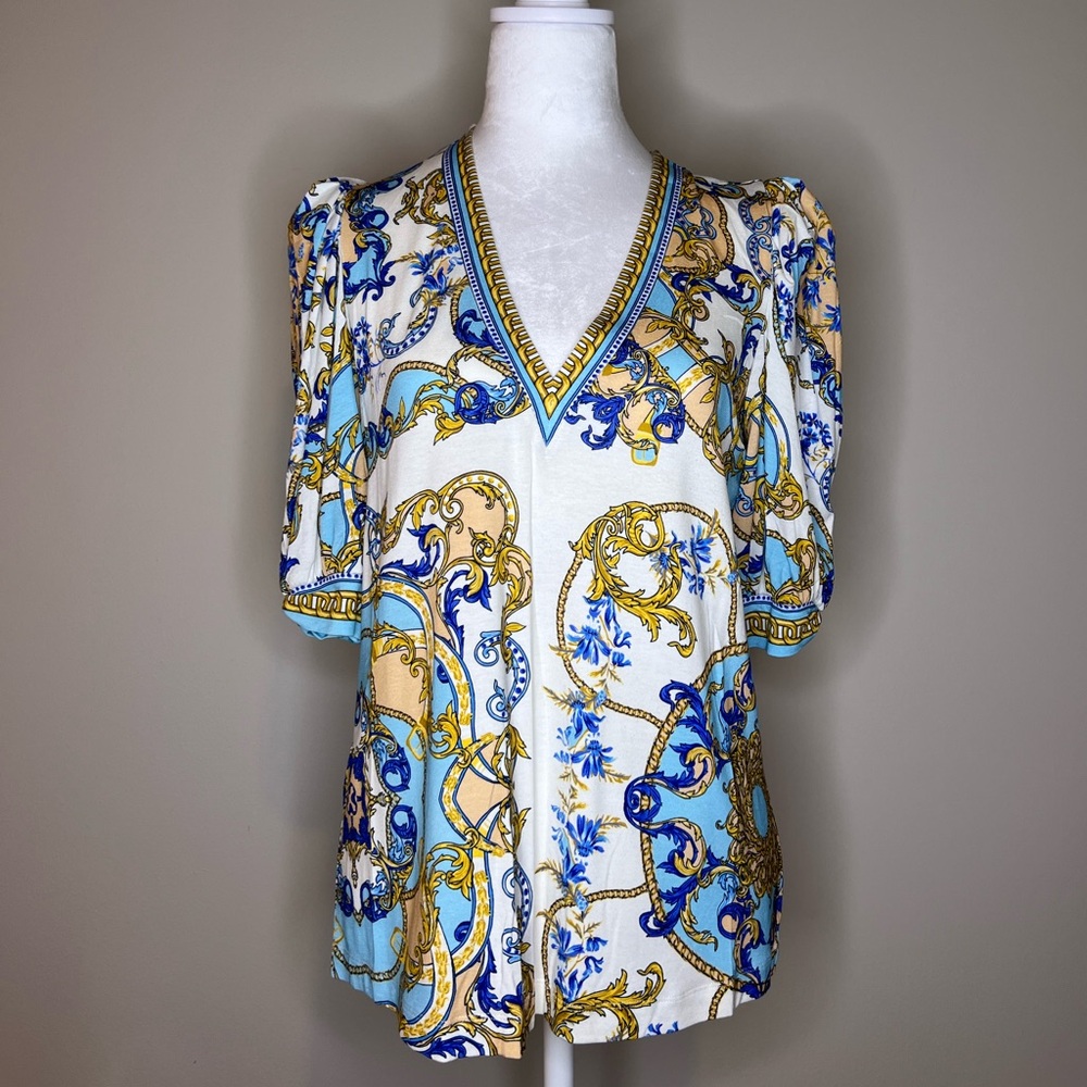Hale Bob short sleeve top in a size Large.